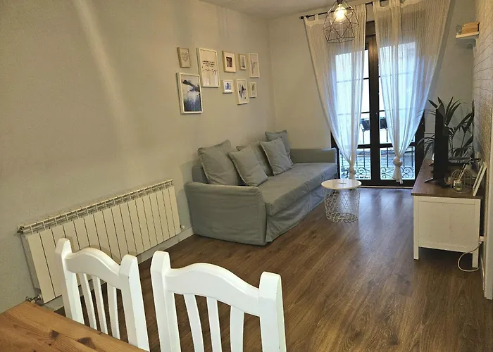 Vivienda Uso Turistico Zapateria 1 Licencia Vut 42120 Appartamento Soria